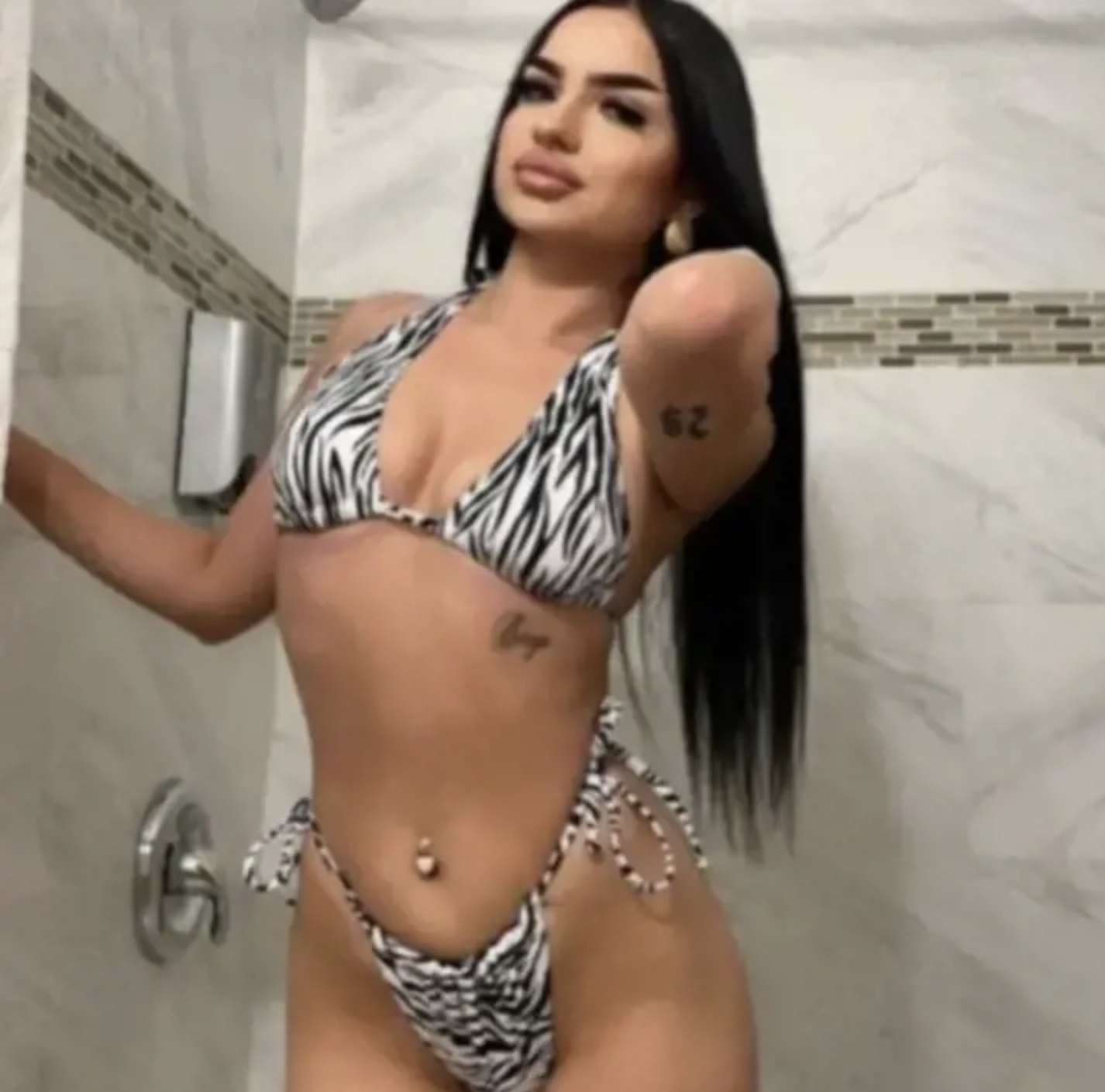 Noua în oras! Fac si deplasări poze reale